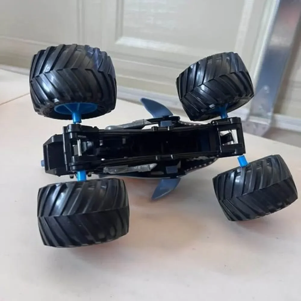 Monster Jam Megalodon Monster Truck